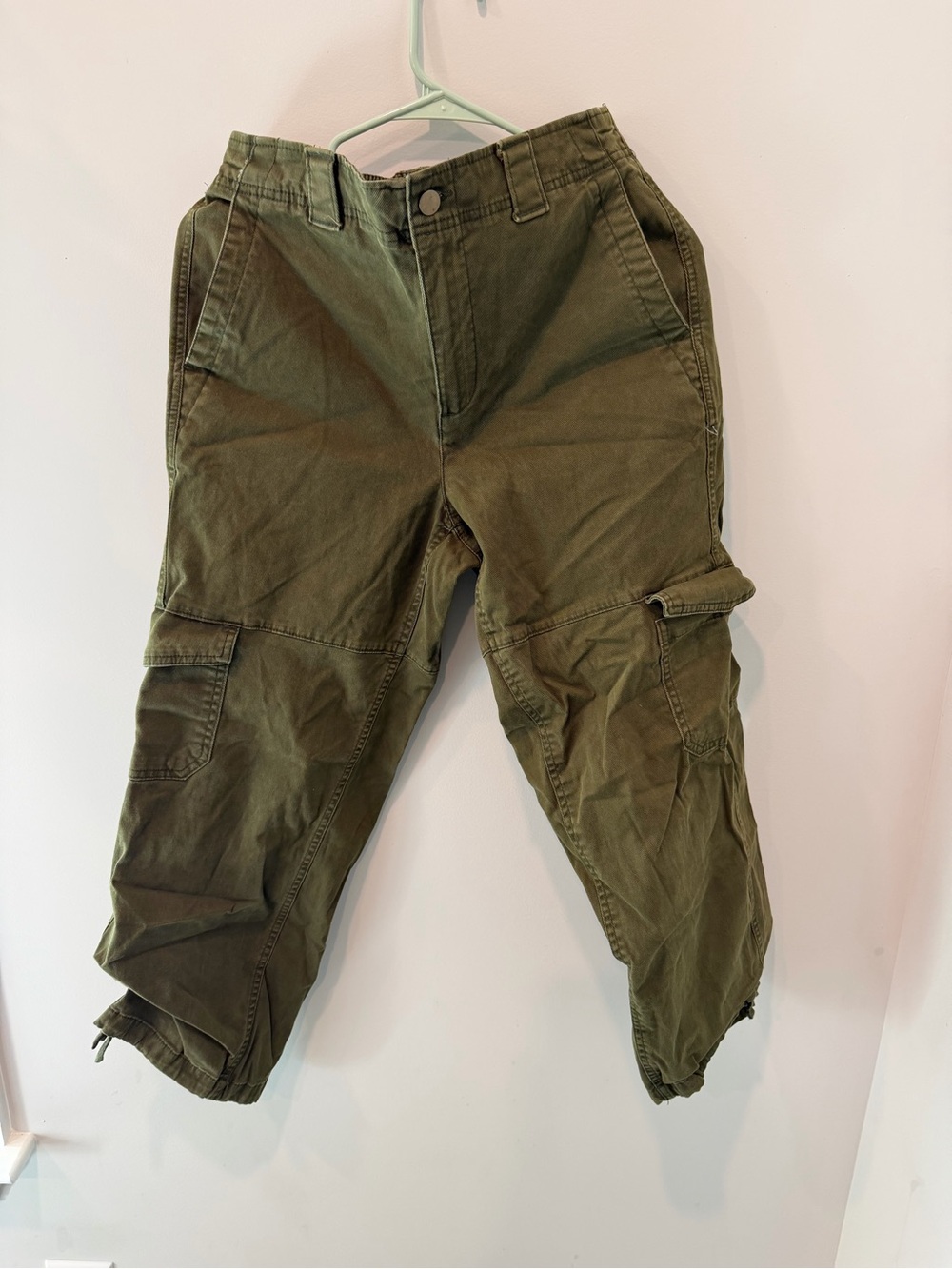 Old Navy Men's Olive Green Cargo Pants - Utility Pocket Styling